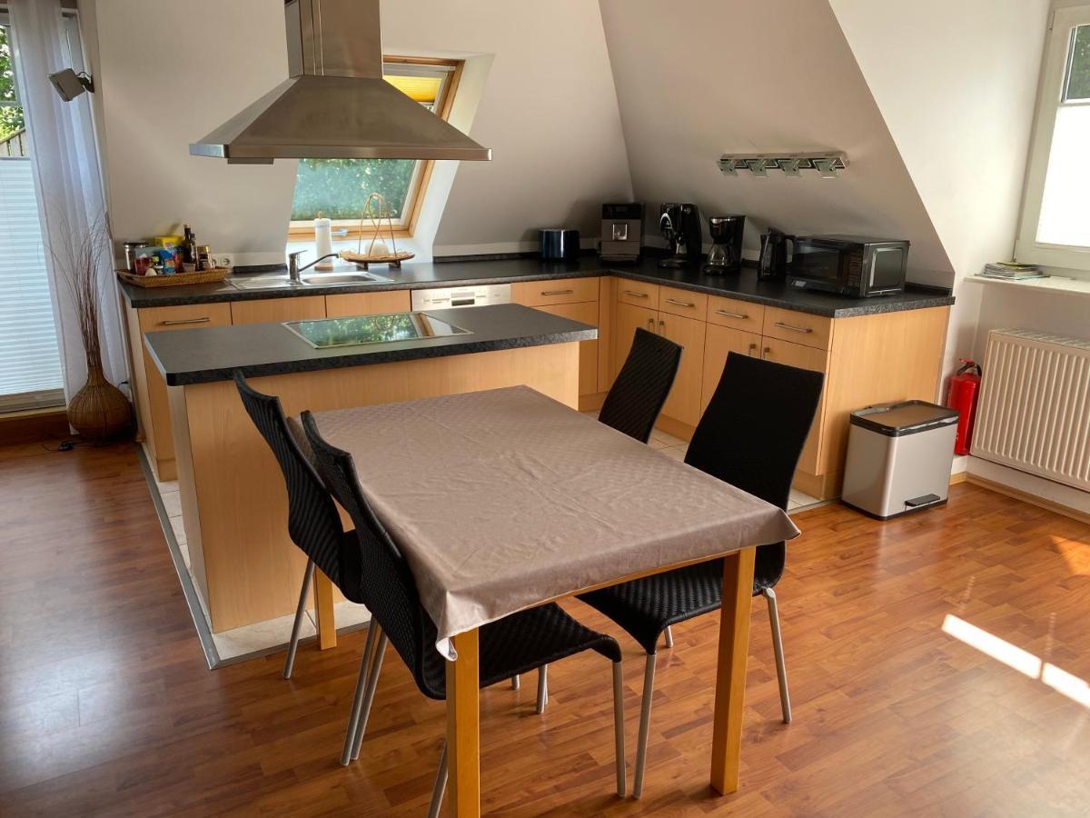 Moderne Maisonette-Wohnung Am Karpfenteich; Modern Apartment With View Of The Carp Pond Barmstedt Εξωτερικό φωτογραφία